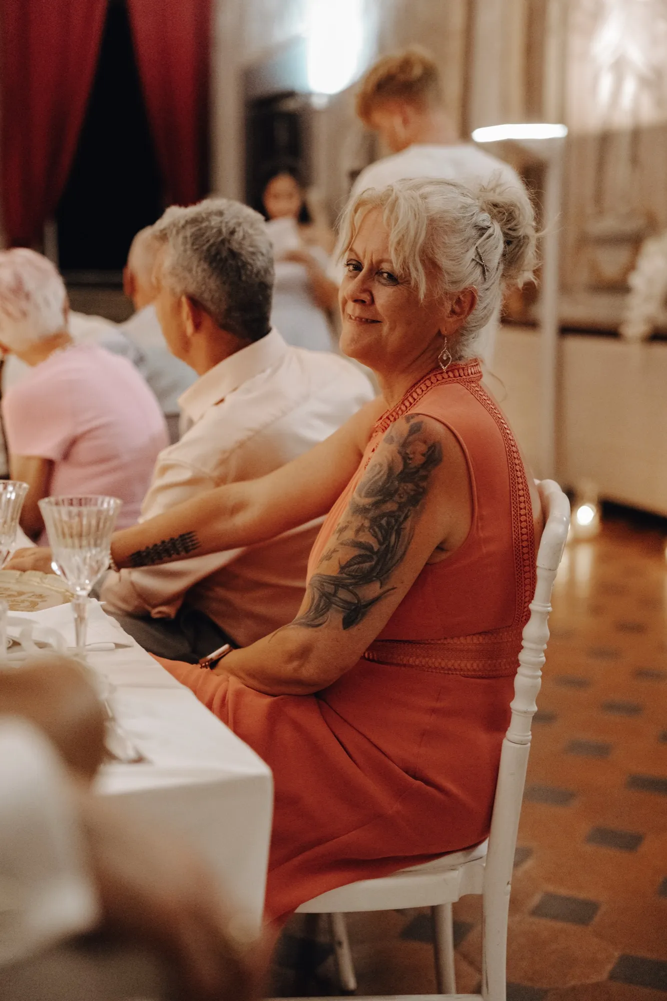 Gäste und Familie, Hochzeit in der Toskana
